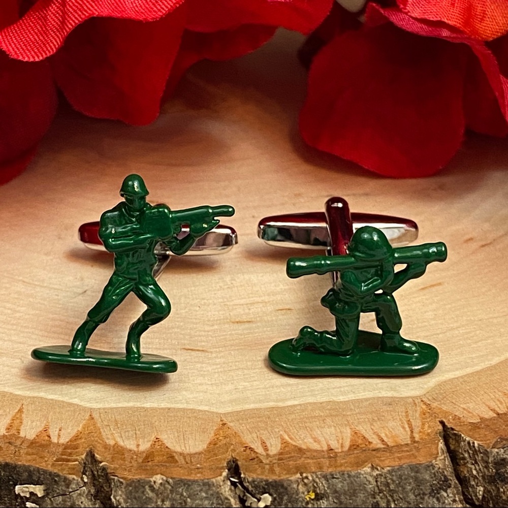 Green Army Men Military Soldier Cufflinks - Picture 9 of 15